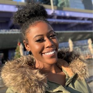 Meet your Posher, Elkana